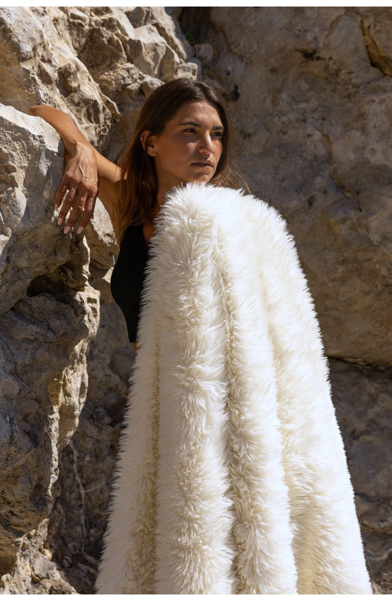 Sea To Me Blankets Palm Springs, Alternate, color, Cashmere Ivory