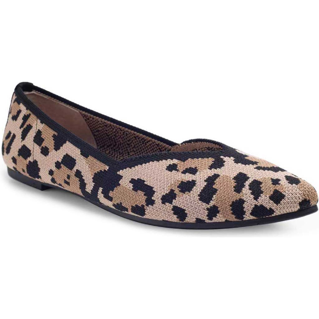 Me Too Alivia Pointed Toe Flat In Brown