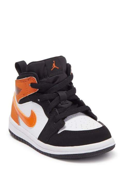 Air Jordan 1 Mid SE Basketball Sneaker