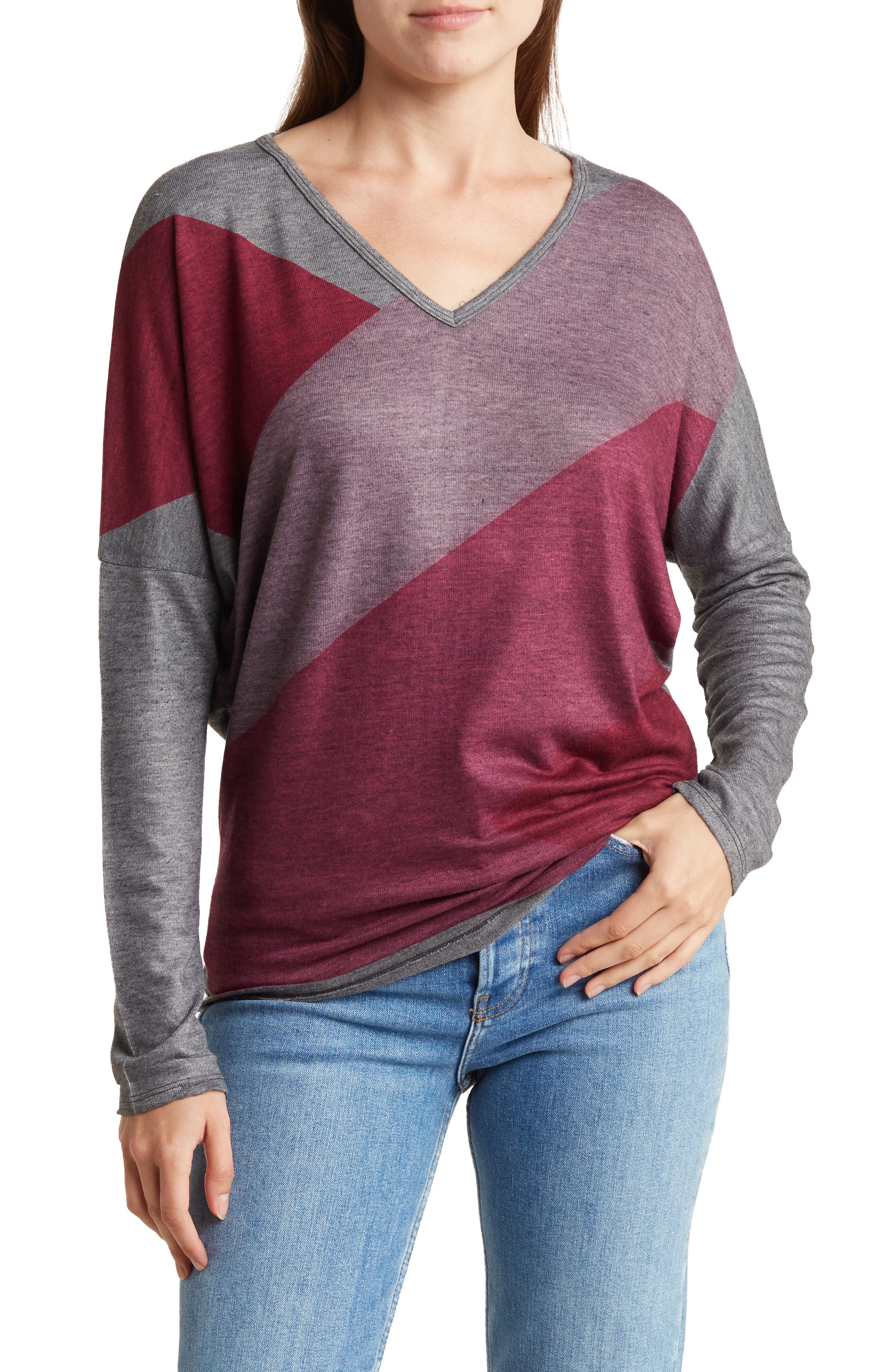 GO COUTURE V-Neck Asymmetric Long Sleeve T-Shirt