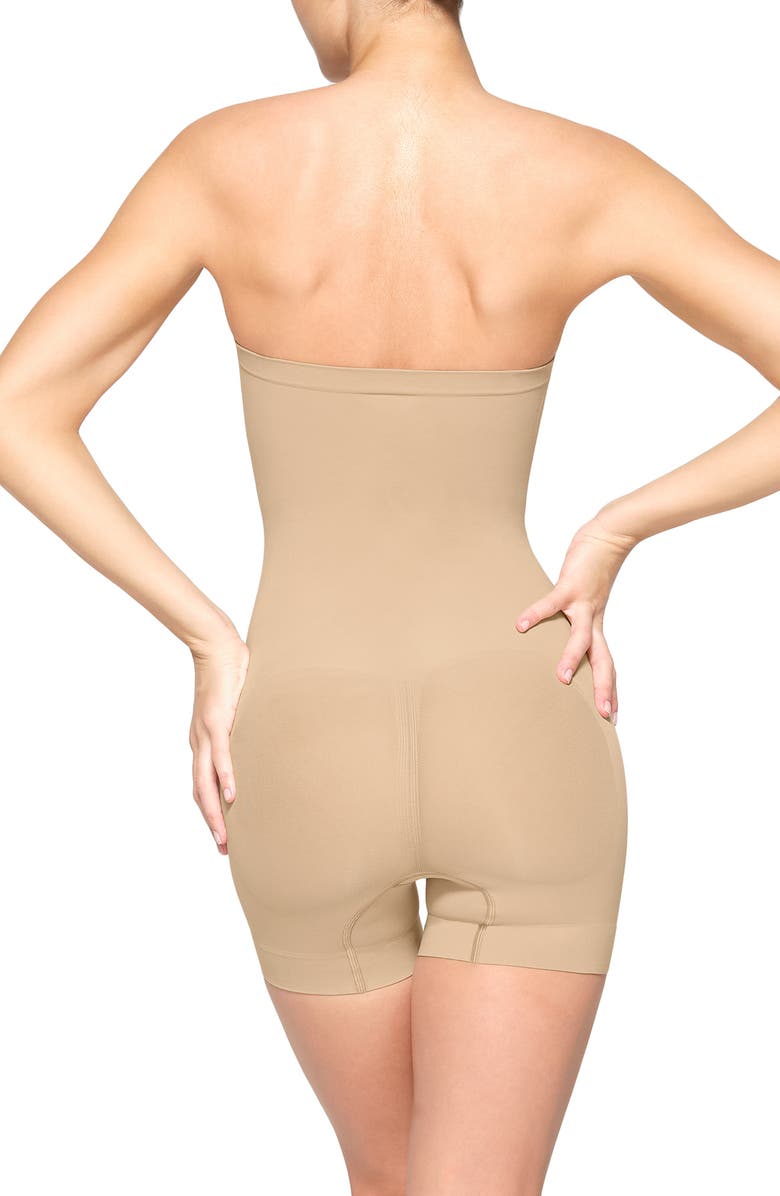 Seamless Sculpt Strapless Shortie Bodysuit