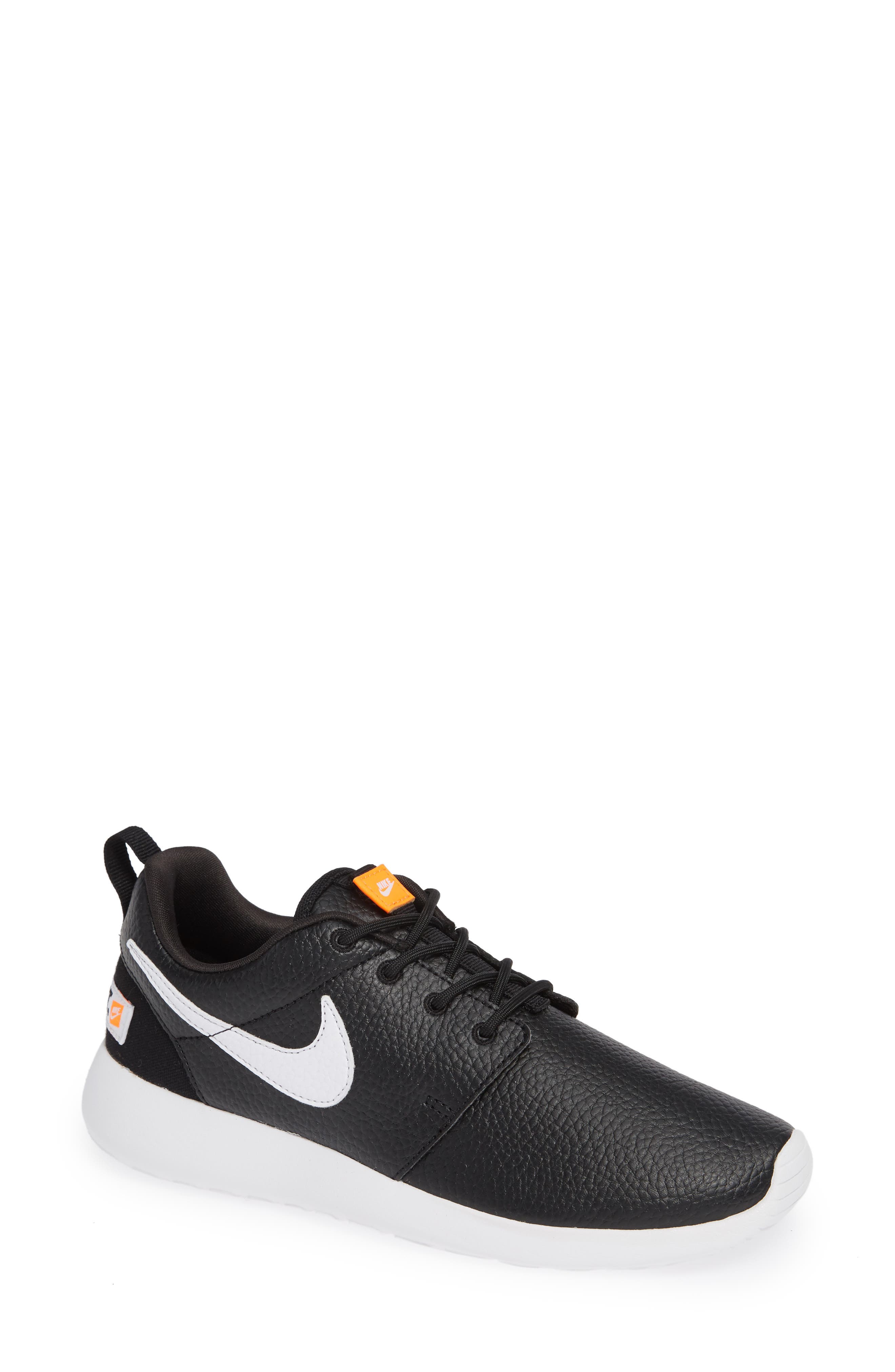 Nike 'Roshe Run' Print Sneaker, Main, color, 