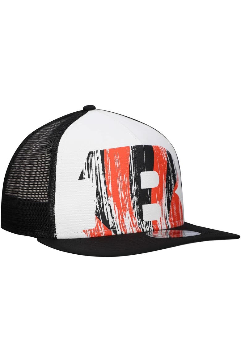 Men's New Era White/Black Cincinnati Bengals Distressed 9FIFTY A-Frame Snapback Hat, Alternate, color, White