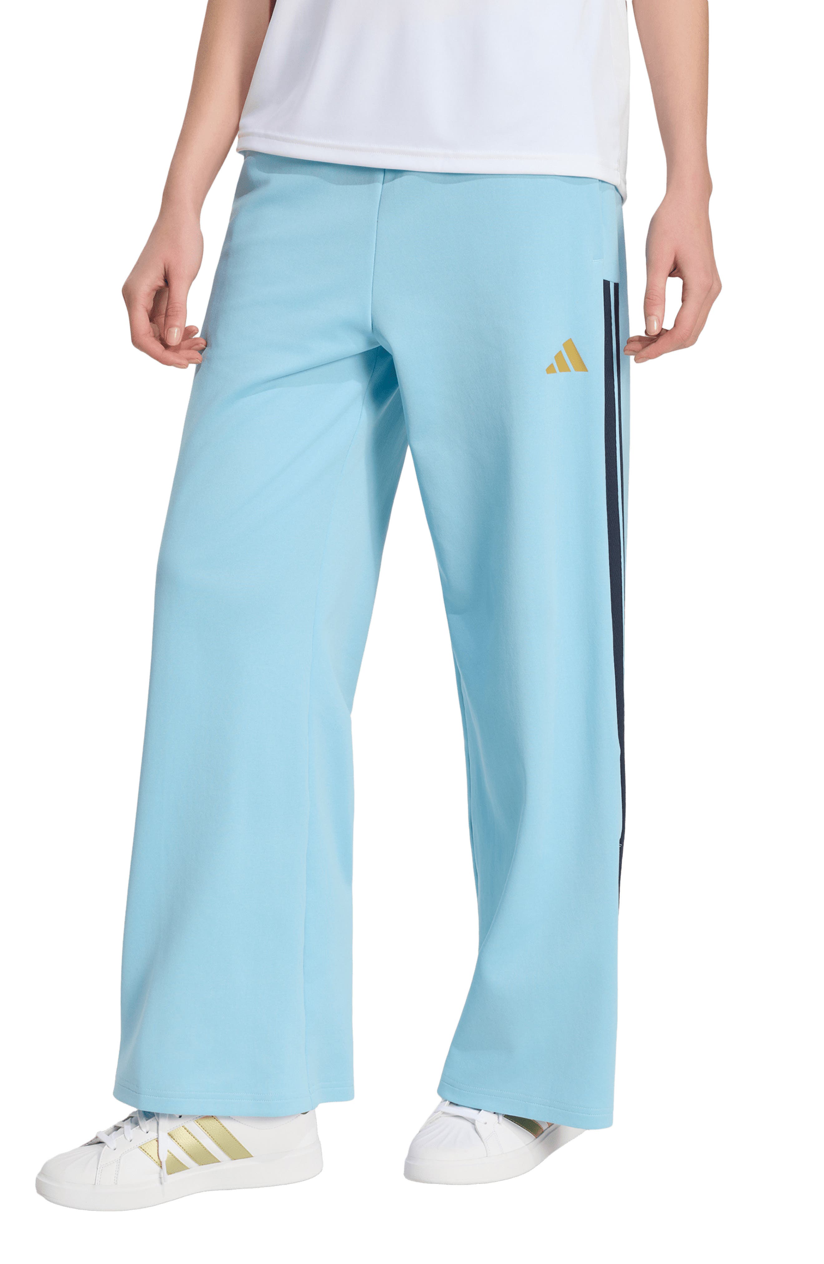 selected ICEY BLUE/ BEIGE/ NAVY