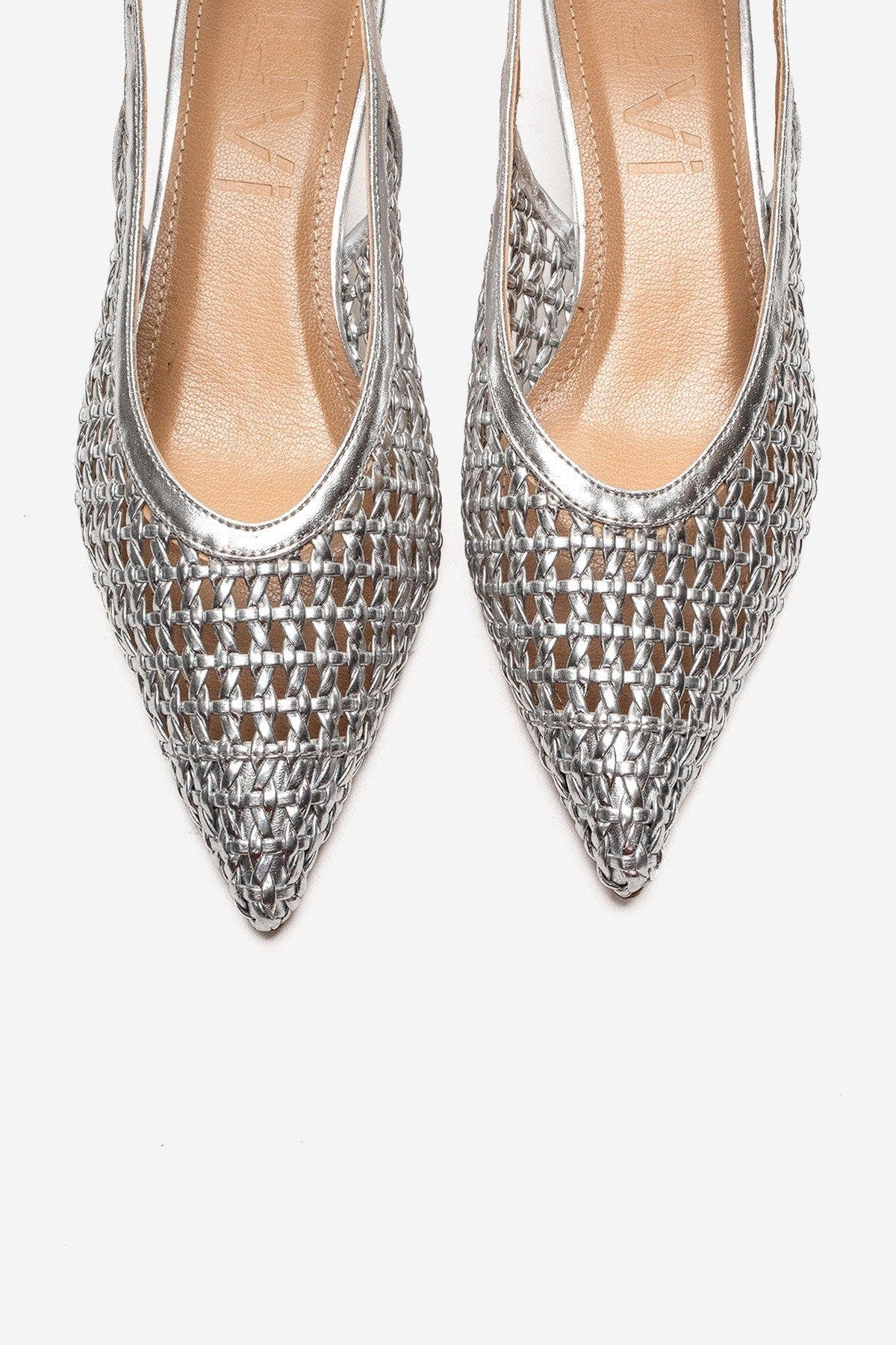 Prologue Shoes Orelis Kitten Heel Pump, Alternate, color, Silver