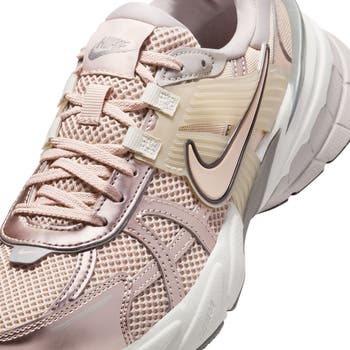 V2K Run Sneaker