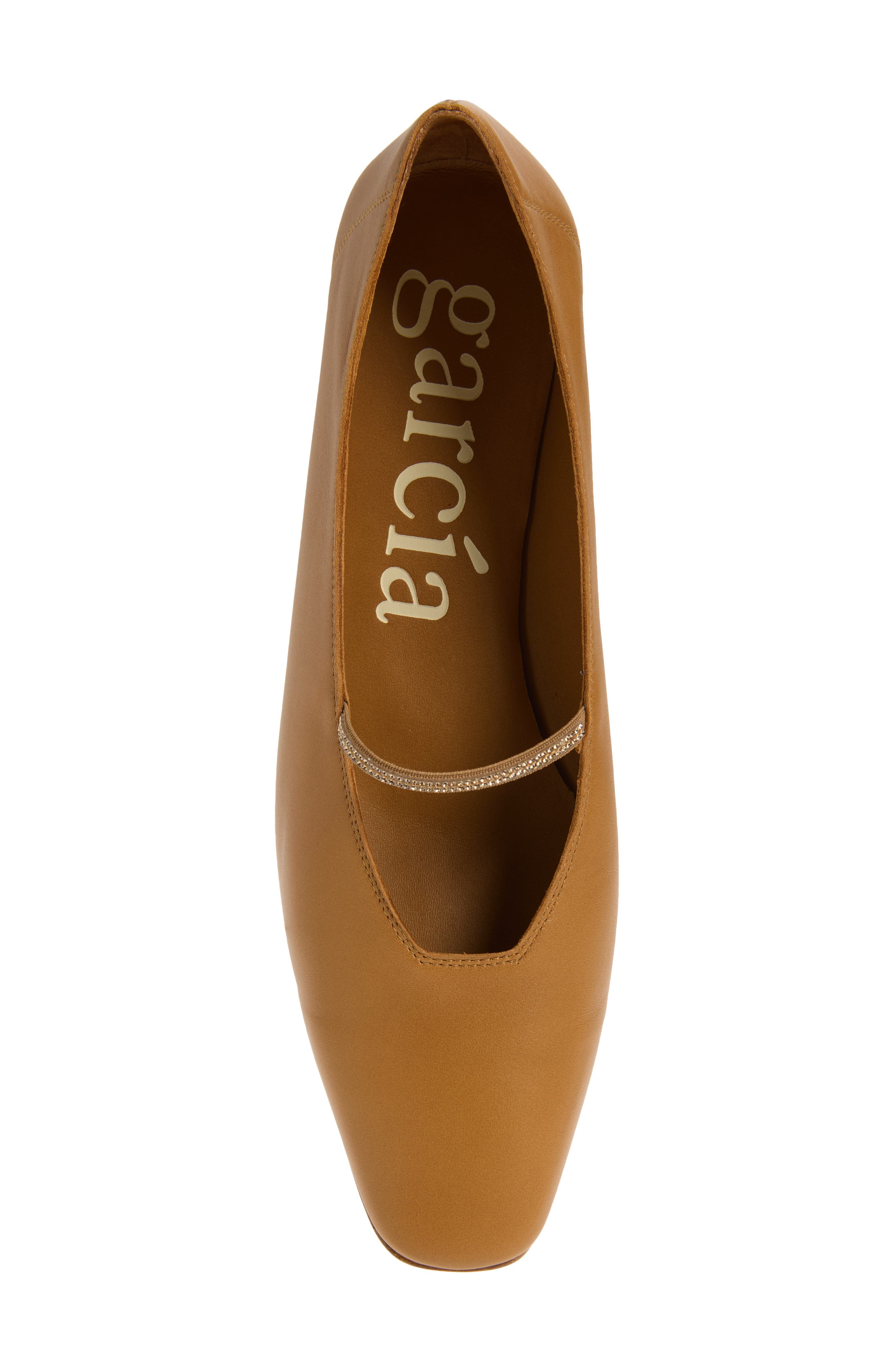 Pedro Garcia Tila Mary Jane Flat, Alternate, color, Terra