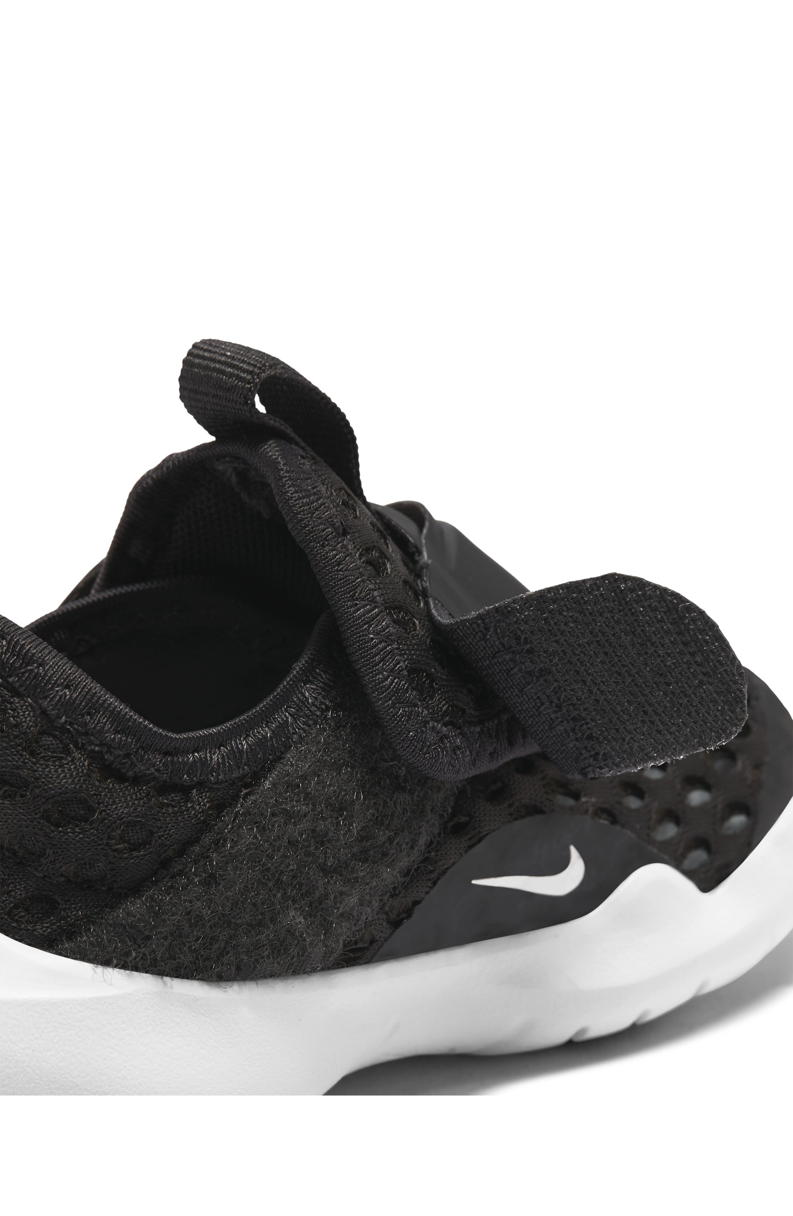 Nike Flex Advance FlyEase Sneaker, Alternate, color, 