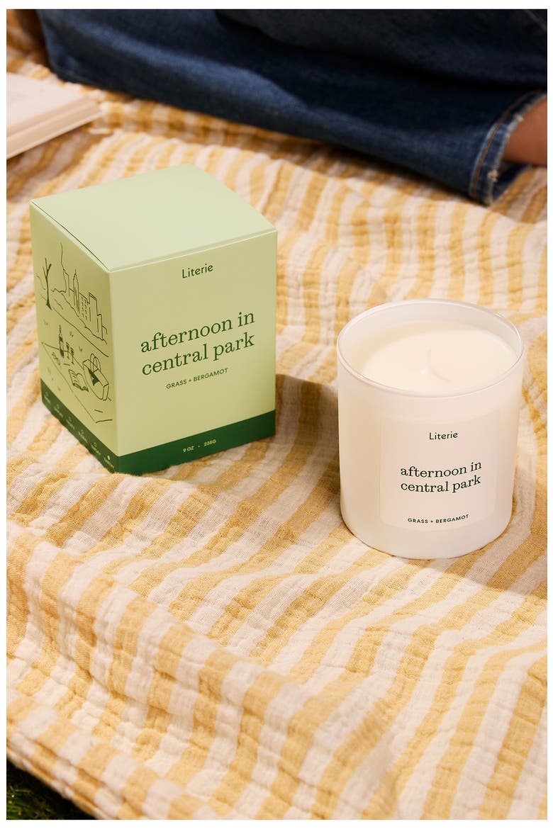 Afternoon in Central Park Candle, Alternate, color, GREEN
