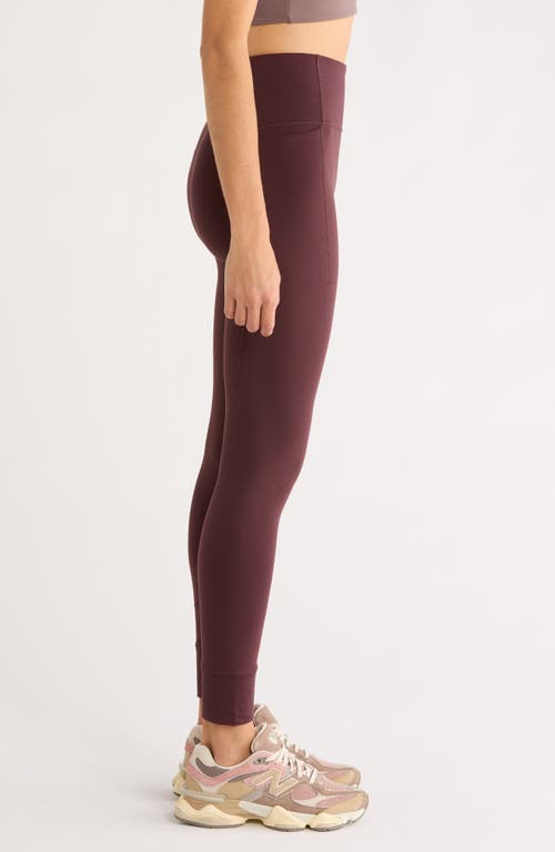 Zella Cozy Tech Pocket Leggings In Burgundy