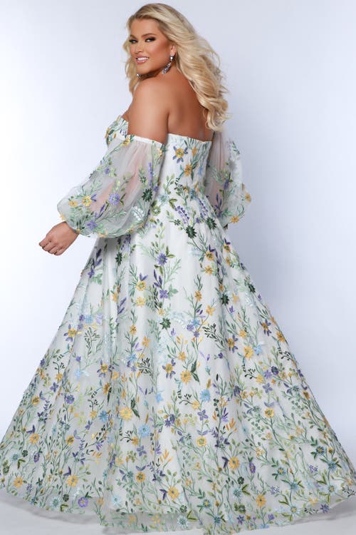 Sydney's Closet Floral Sweetheart Neckline Plus Size A-line Gown In Ivory Floral