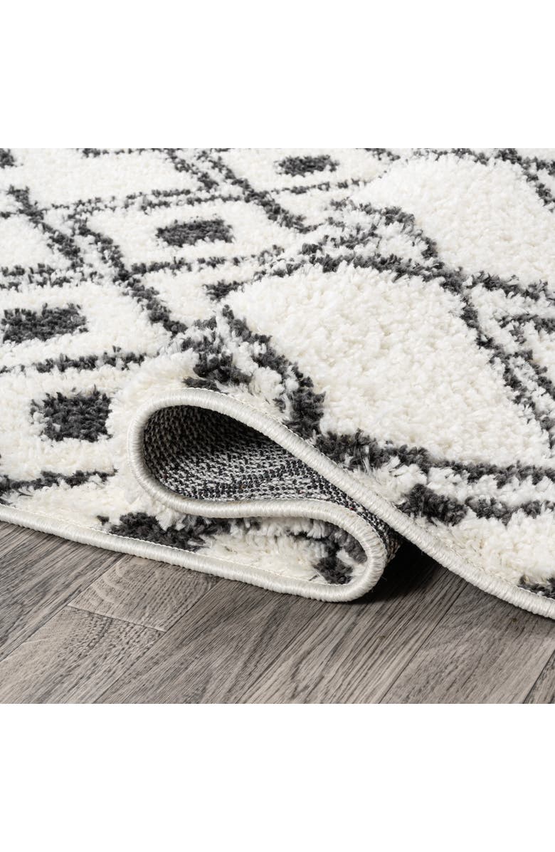 JONATHAN Y Caimari Moroccan Diamond Shag Area Rug, Alternate, color, White/Gray