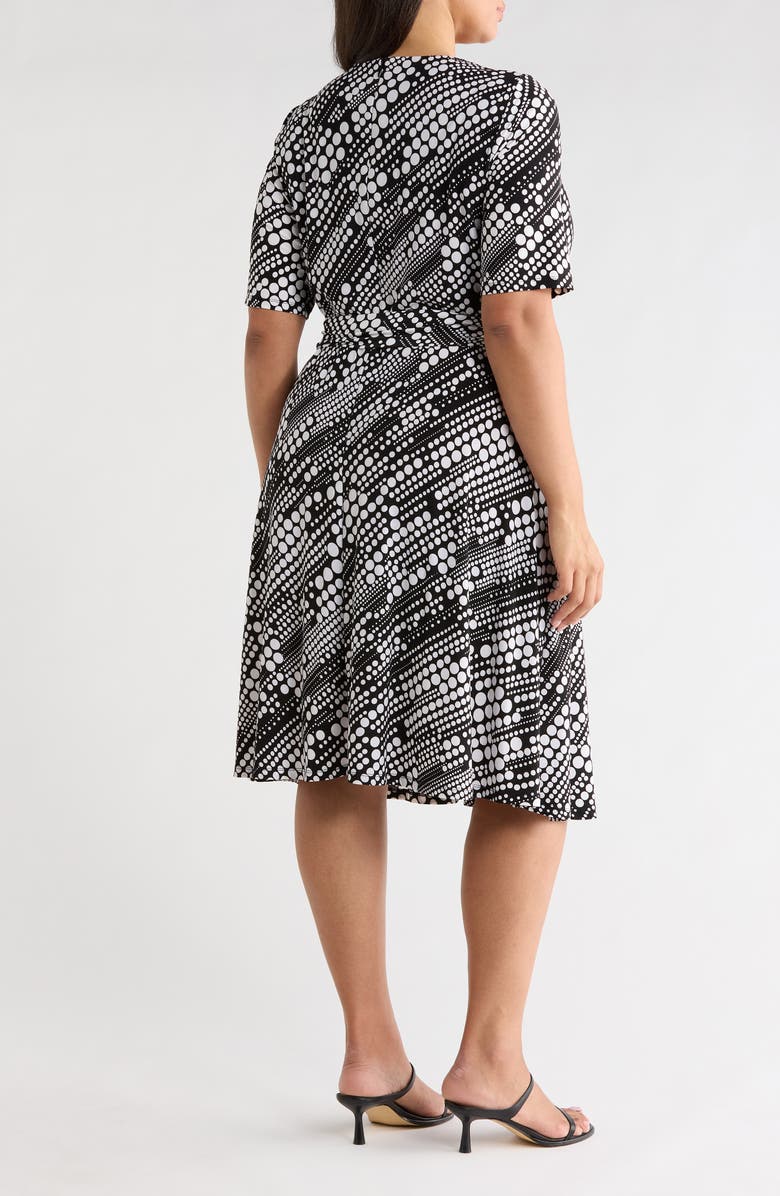 KASPER Colorblock Shift Dress, Alternate, color, Black/ Lily White