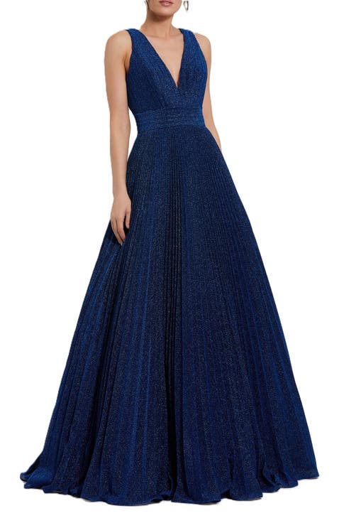 Shimmering Georgette Pleated Sleeveless Gown