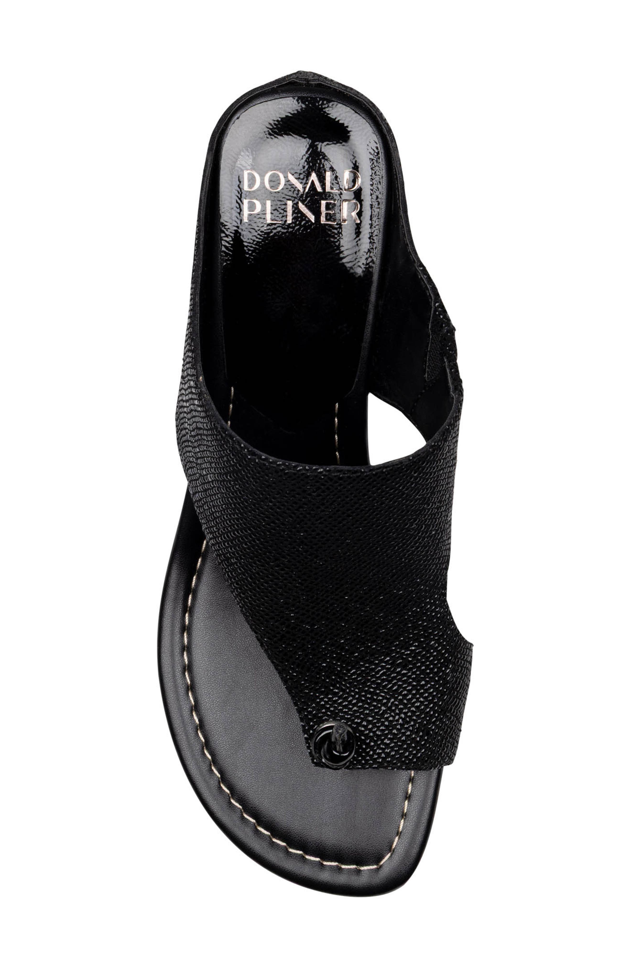 Donald Pliner Toe Loop Wedge Sandal, Alternate, color, Black