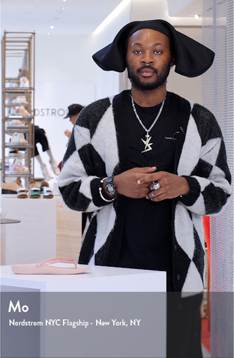 iQushion Ombré Sparkle Flip Flop, sales video thumbnail