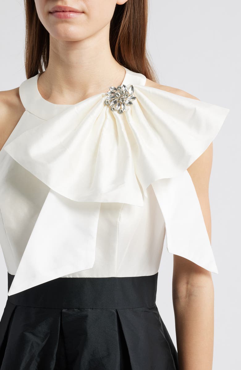 Eliza J Bow Mikado Ballgown, Alternate, color, Black Ivory