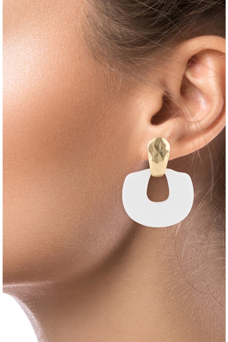 Resin Knocker Earrings (Nordstrom Exclusive), Alternate, color, WHITE/ GOLD