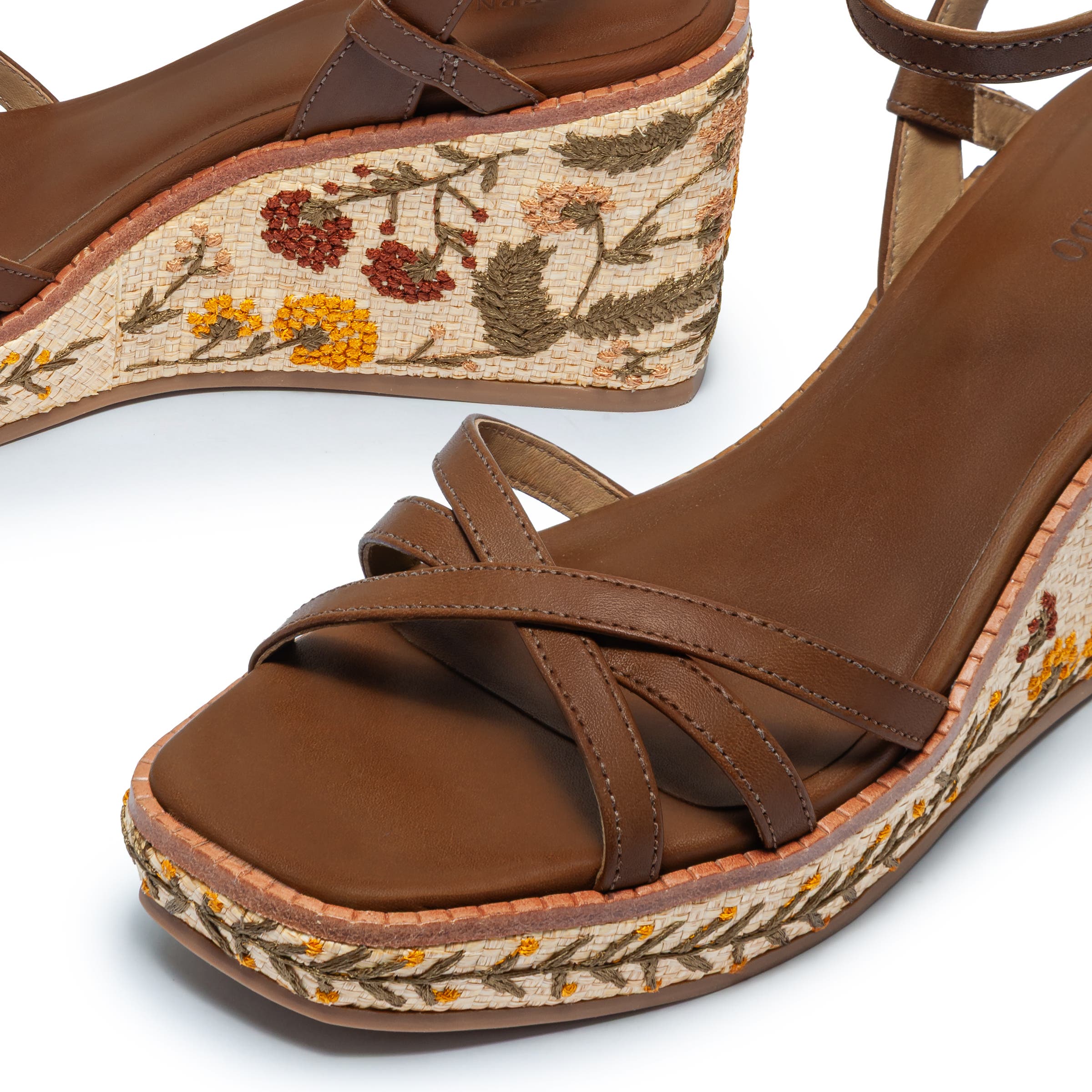 Cario Wedge Sandal, Alternate, color, SADDLE