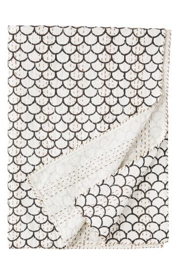 Melange Home Scallop Kantha Cotton Coverlet In Indigo