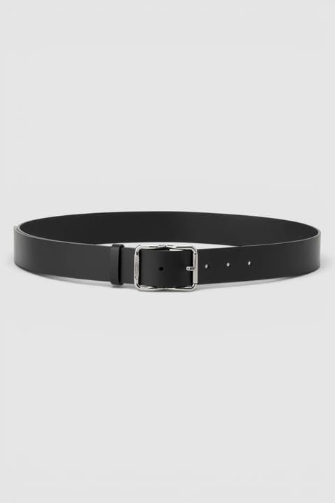 Signature Belt In Leather