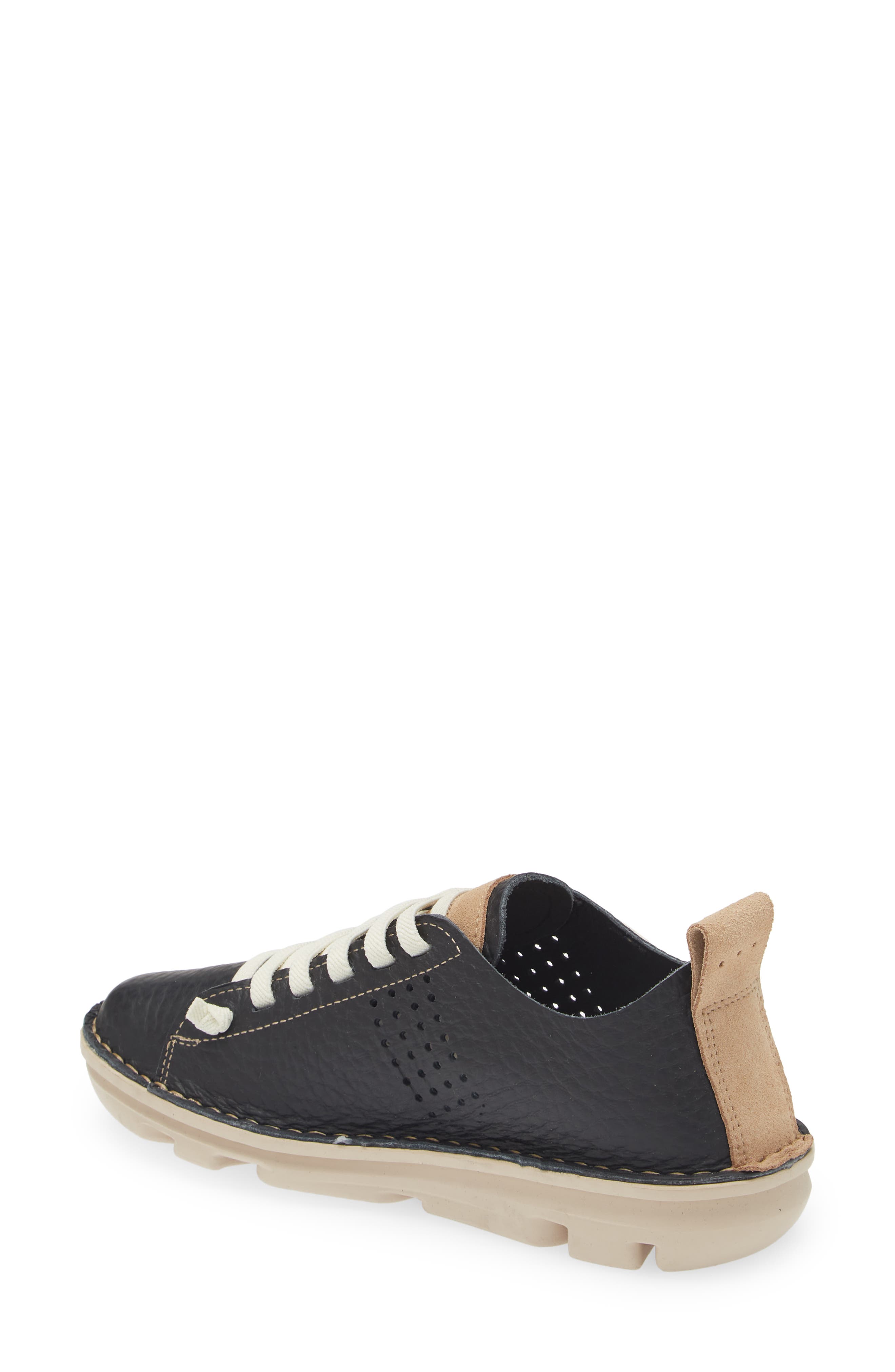 On Foot 30250 Silken Low Top Sneaker, Alternate, color, Black