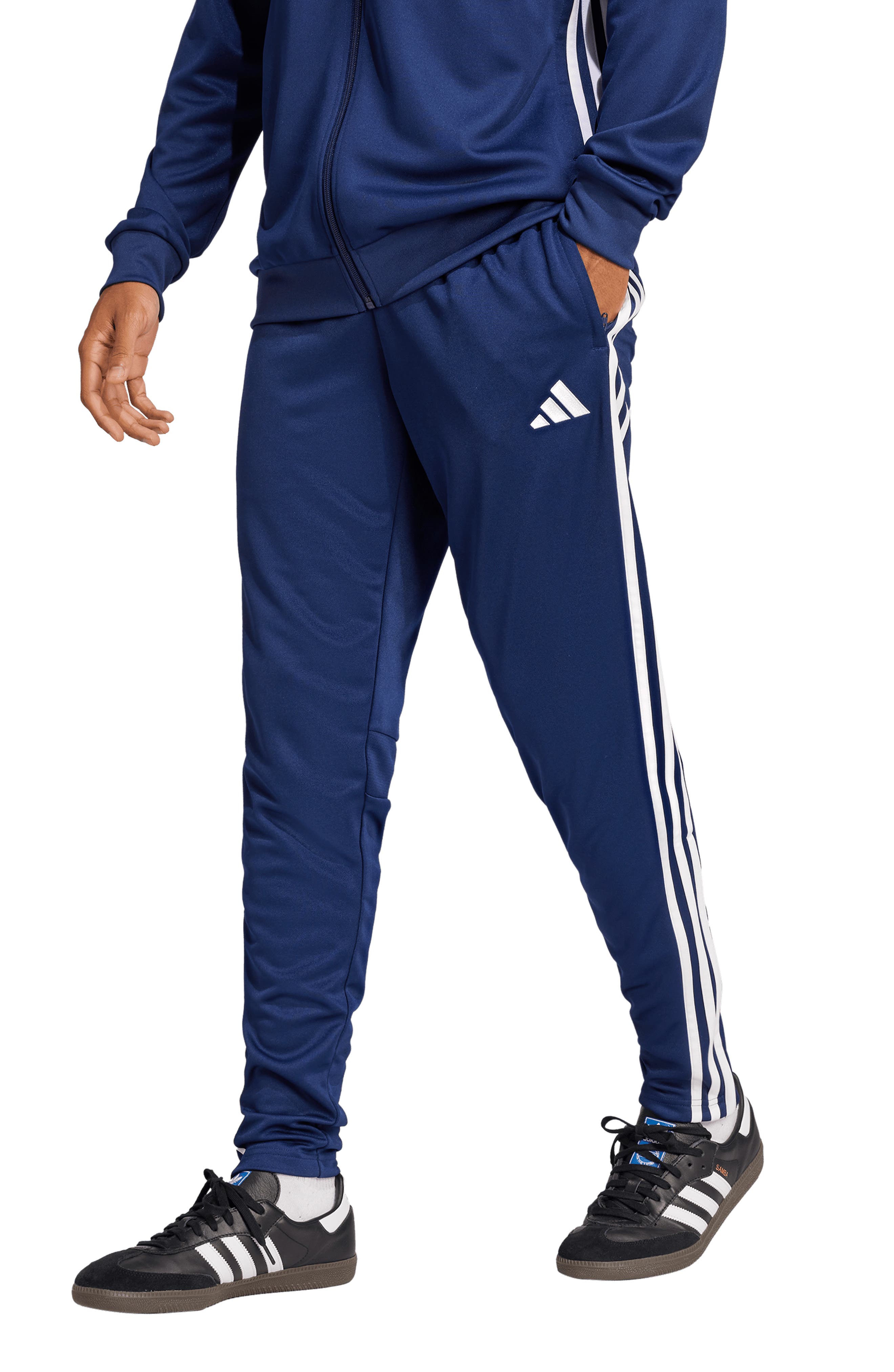 selected TEAM NAVY BLUE 2/ WHITE