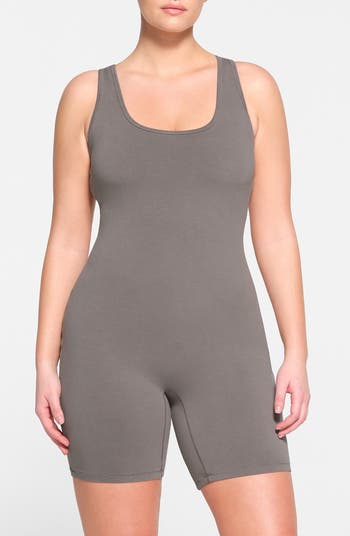 Skims outdoor mid thigh hot bodysuit