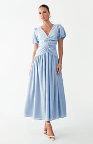 WILLA Zuri Midi Dress