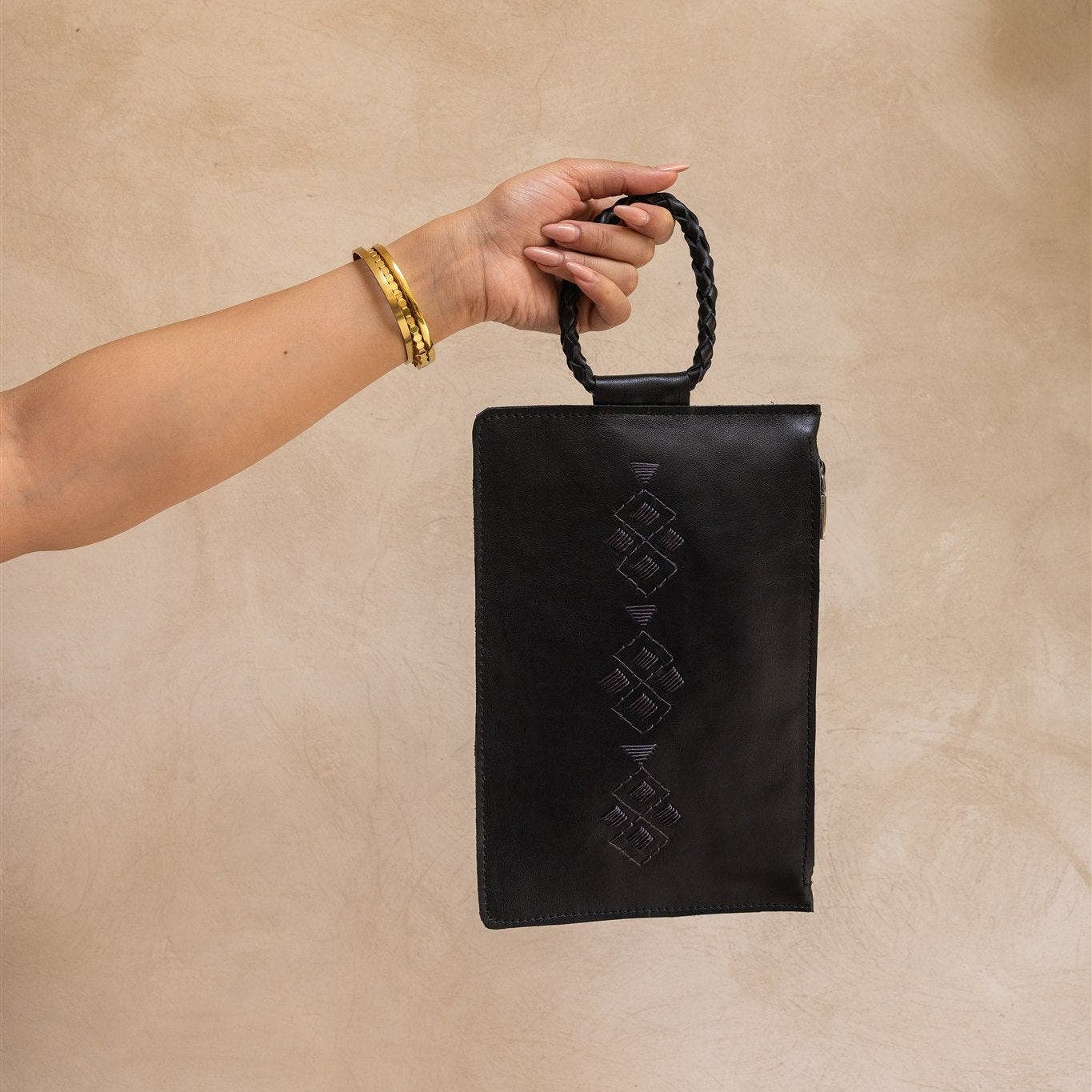 Amasouk Layla Embroidered Clutch, Alternate, color, Black