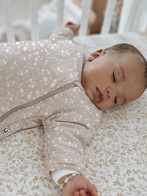 GUNAMUNA GUNAMUNA LONG SLEEVE TRANSITIONAL SWADDLE SLEEP BAG, 1.0 TOG