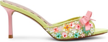 【Betsey Johnson】Naddia Betsey Johnson Naddia Floral Applique Embellished Bow Detail