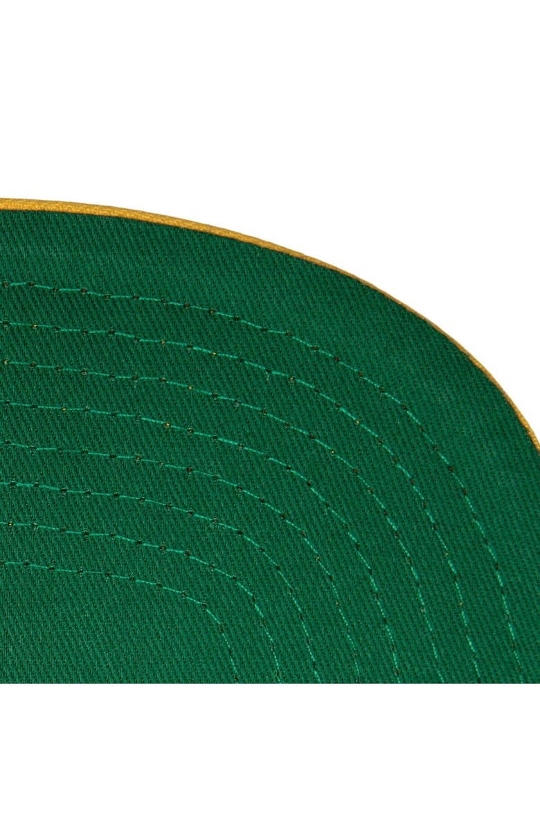 Mitchell & Ness Men's Mitchell & Ness Black Boston Bruins Core Team Ground 2.0 Snapback Hat, Alternate, color, Black