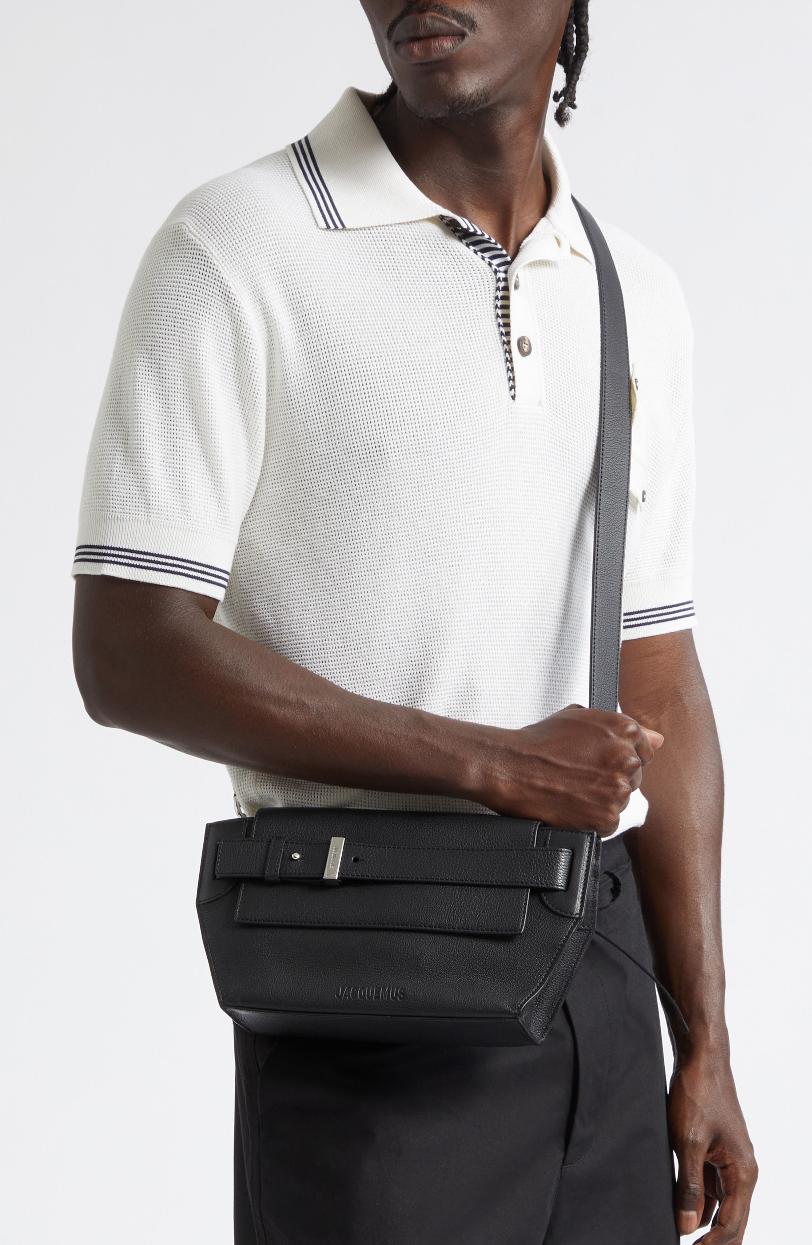 Jacquemus Le Messenger Capri Leather Crossbody Bag, Alternate, color, Black