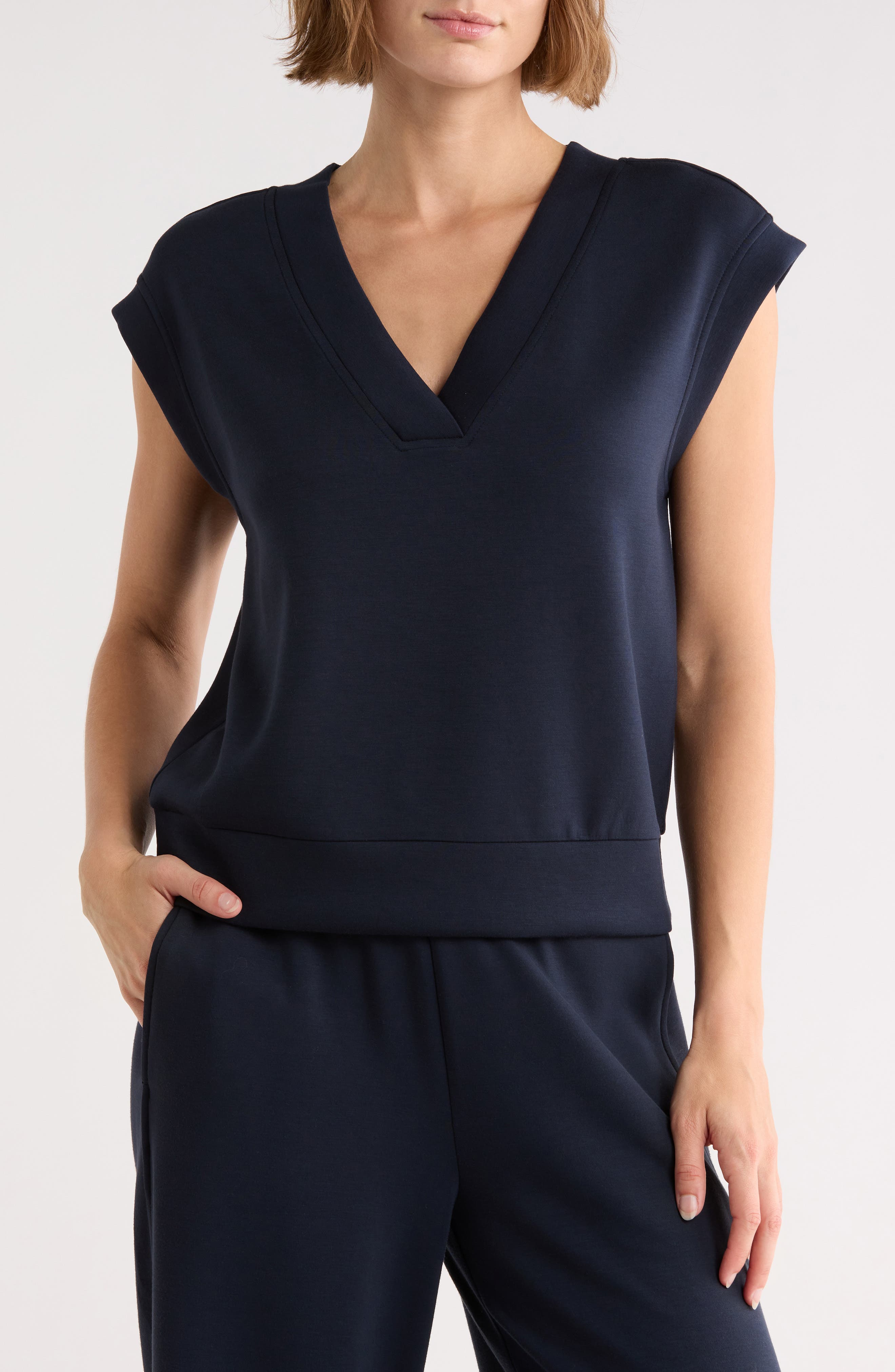 NAVY SAPPHIRE