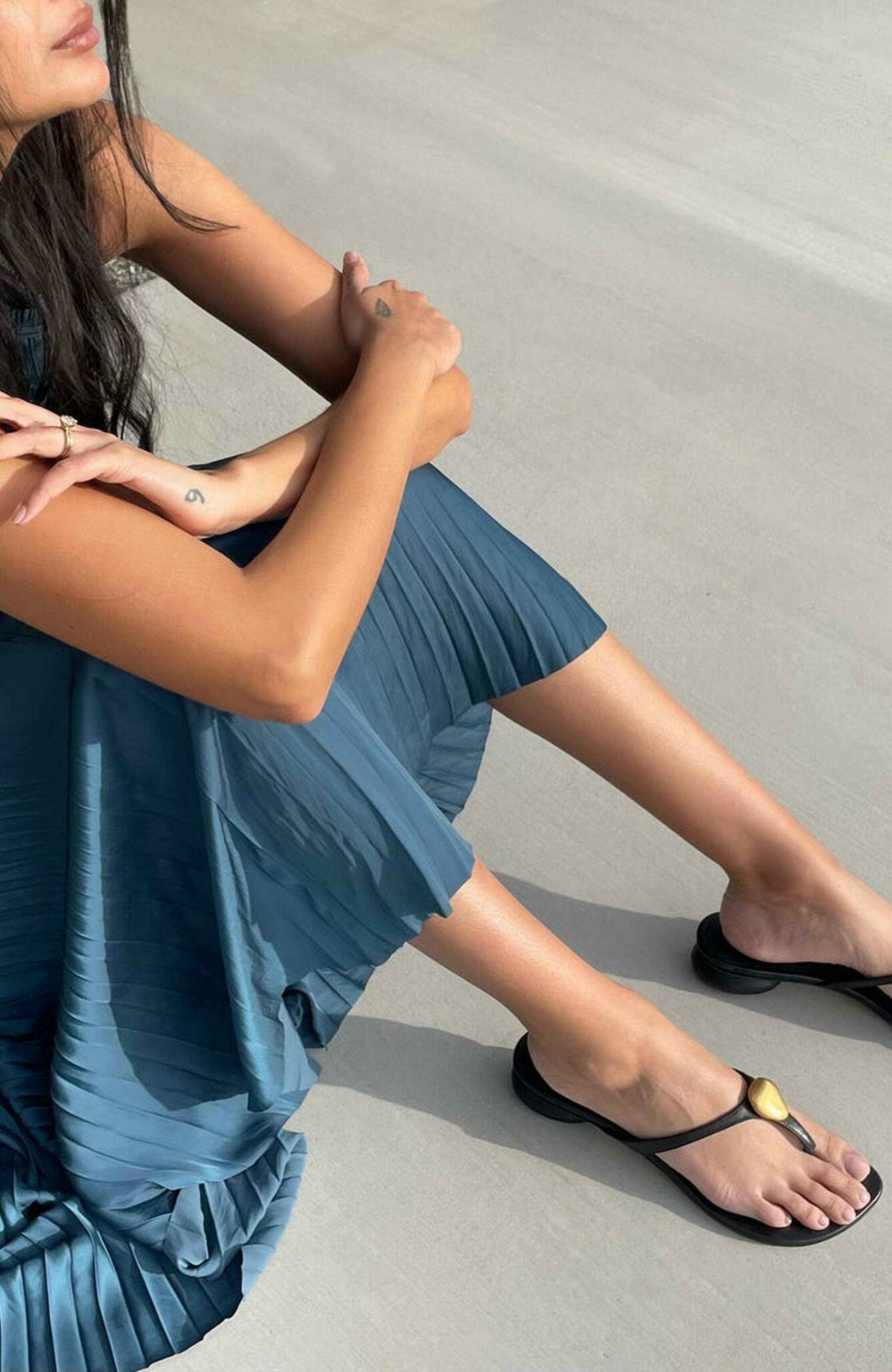 Neil J. Rodgers Pebble Sandal, Alternate, color, Black Nappa