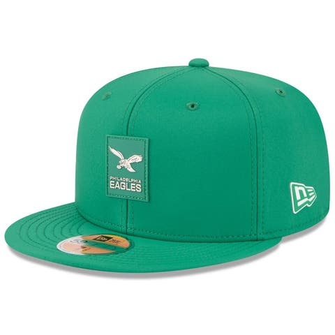 Men's New Era Kelly Green Philadelphia Eagles 2025 Sideline Throwback 59FIFTY Fitted Hat