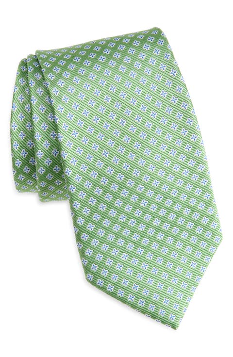 Quatrefoil Medallion Silk Tie