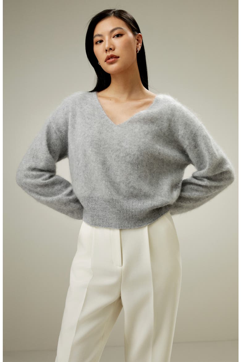 Women's Cropped V-Neck Cashmere Sweater, Alternate, color, Light Gray