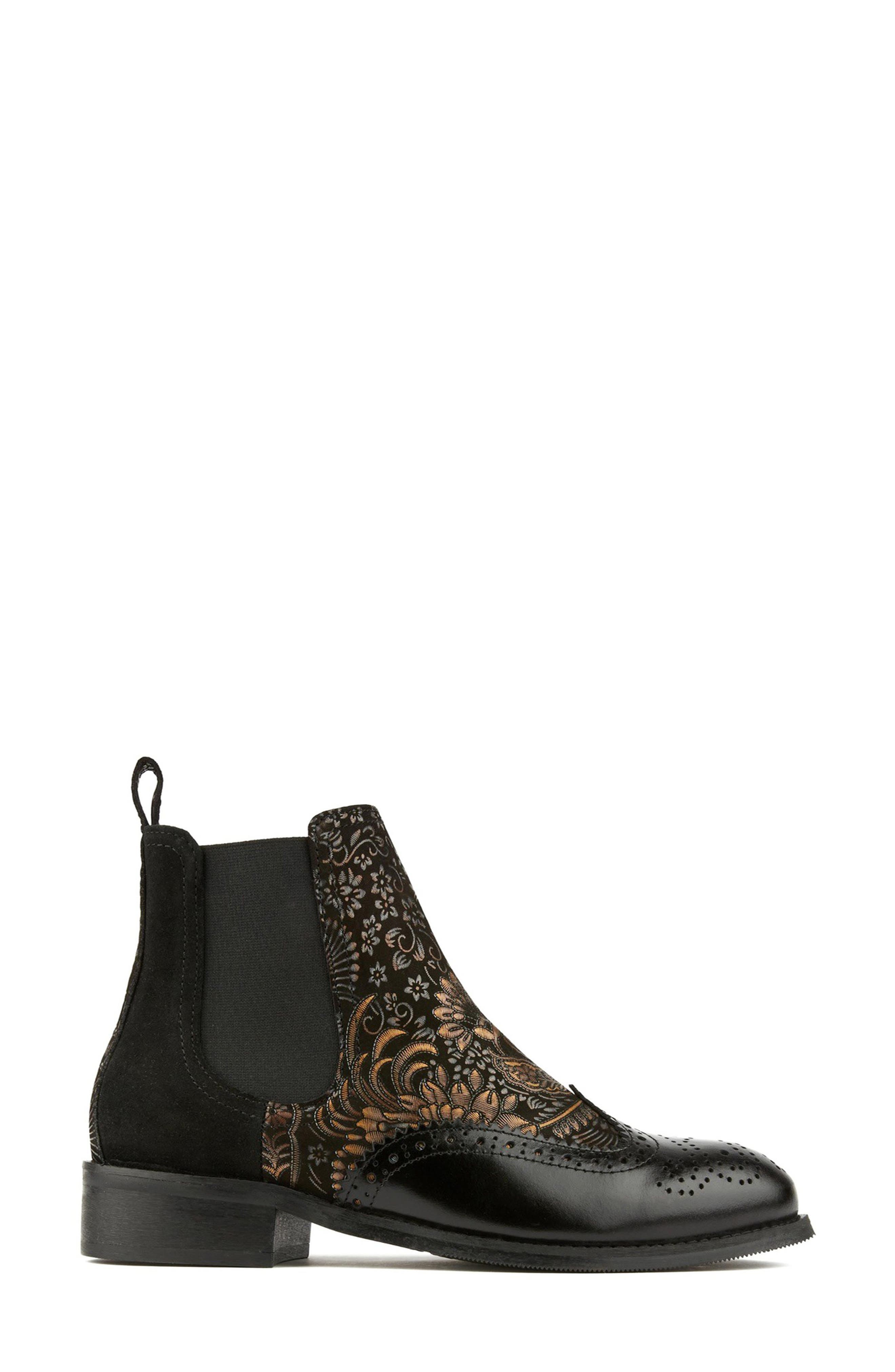 Mamacita Chelsea Boot, Alternate, color, BLACK