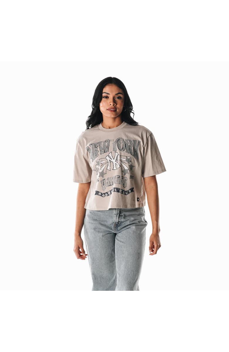 THE WILD COLLECTIVE Women's The Wild Collective Cream New York Yankees Cropped Vintage Boxy T-Shirt, Alternate, color, Cream