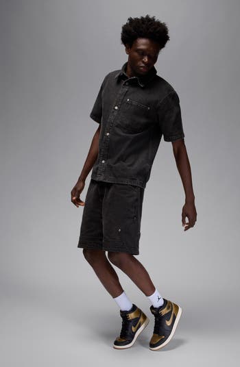 Air Jordan 1 Retro High Top Sneaker