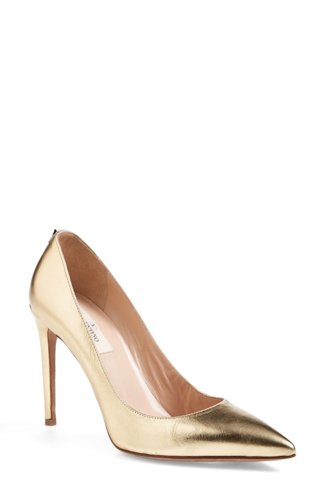 Valentino Garavani 'Rockstud' Pump, Main, color, 