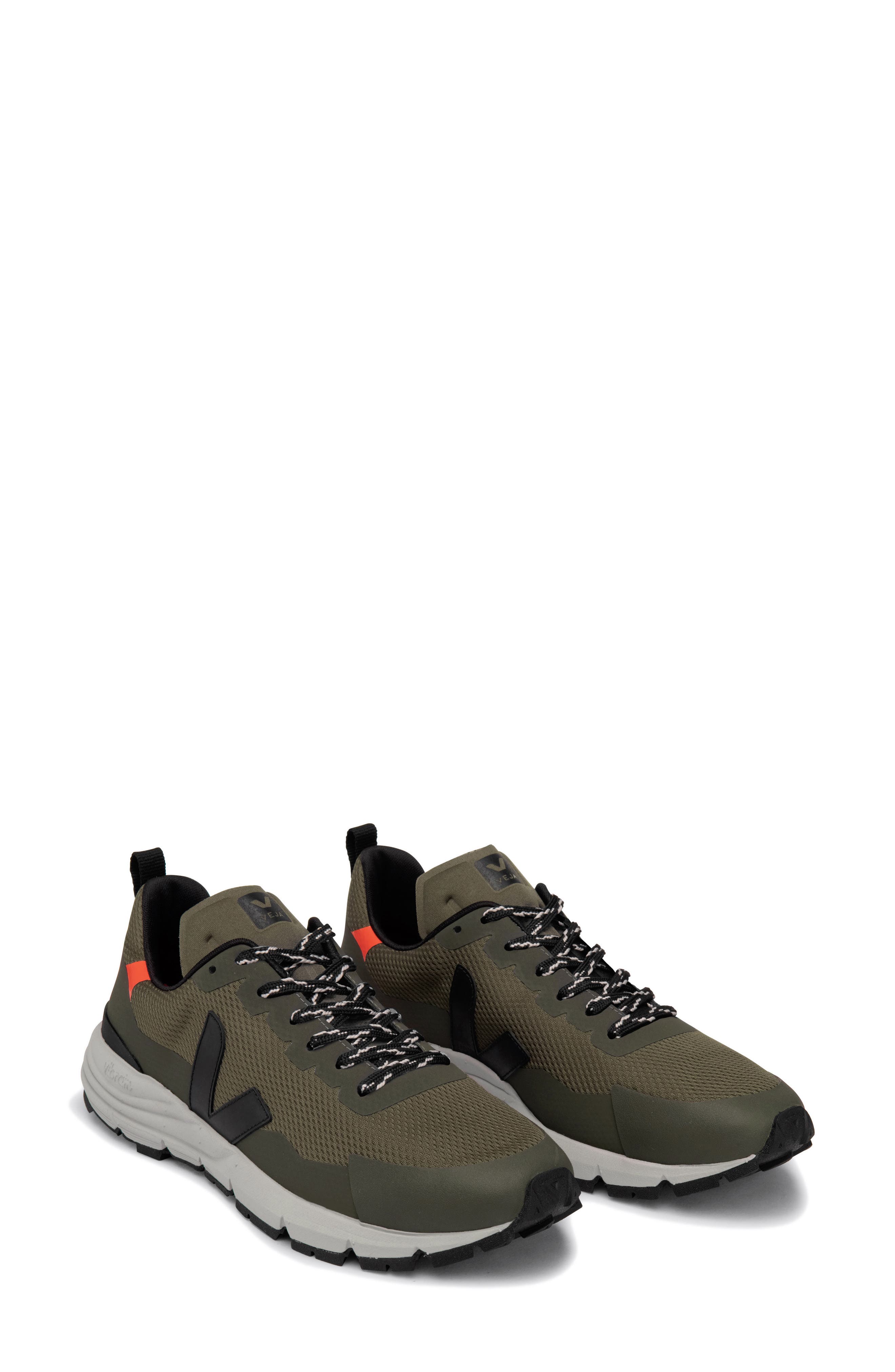 Veja <p>Dekkan Running Shoe (Women)</p>