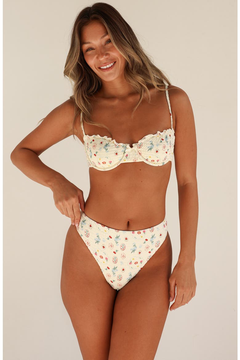 Chica Underwire Bikini Top, Main, color, Printemps