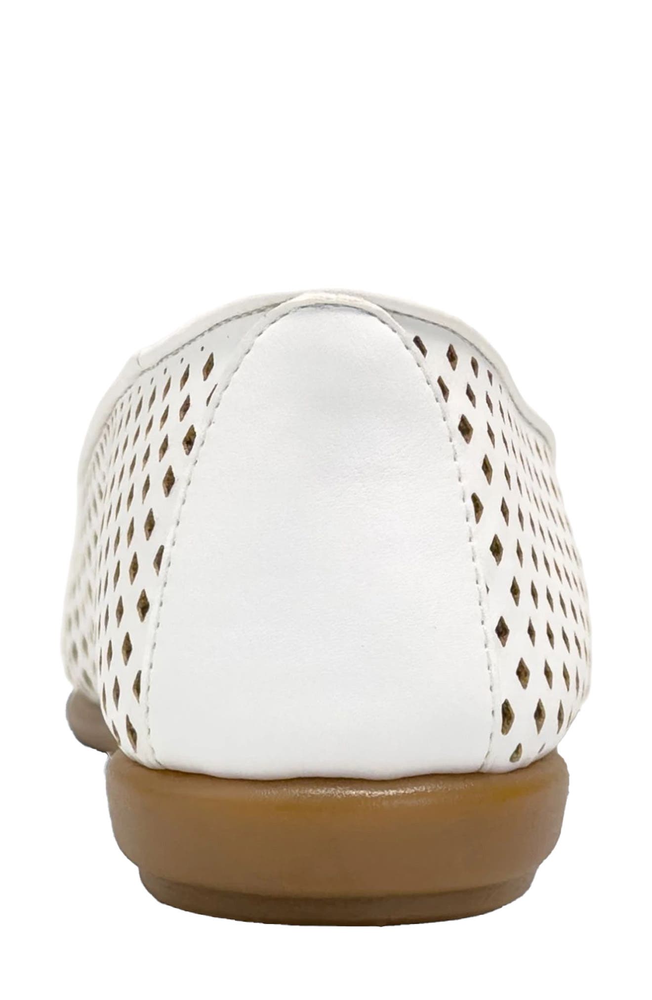 Aerosoles Betunia Ballet Flat, Alternate, color, White
