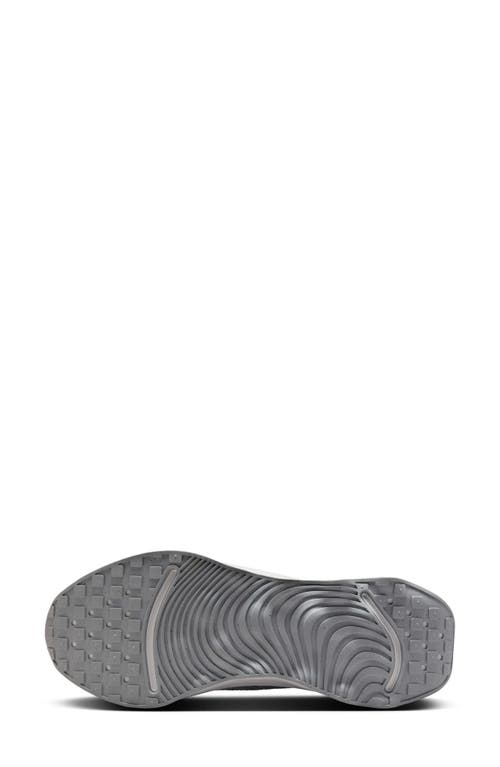 Nike Motiva Road Runner Walking Shoe In Dust/smoke Grey
