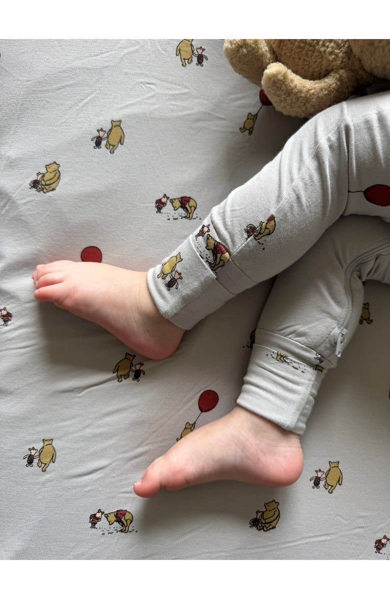 gunamuna Crib Sheet, Alternate, color, Pooh