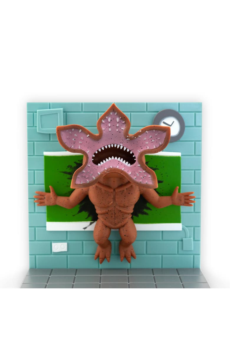 Stranger Things Eleven Vs. Demogorgon Exclusive Diorama | SuperEmoFriends Design, Alternate, color, Multi-Color