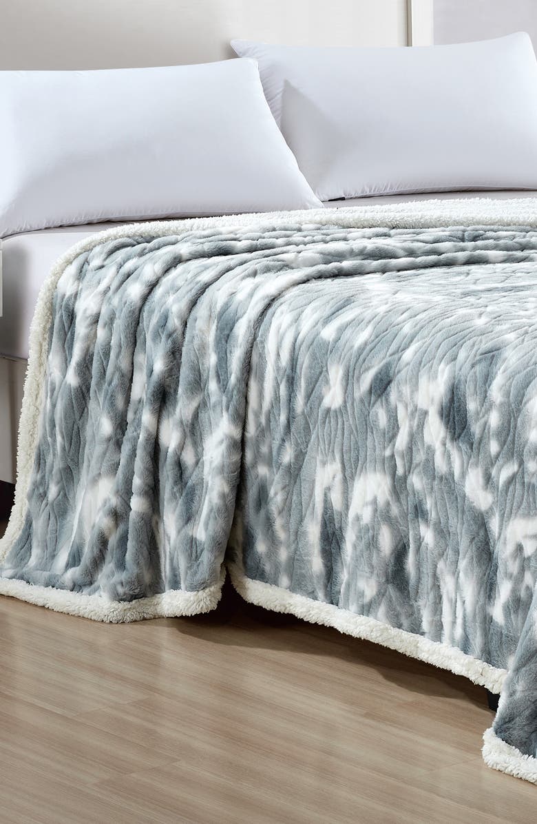 Luxury Home Alaska Faux Fur Throw Blanket, Alternate, color, Grey